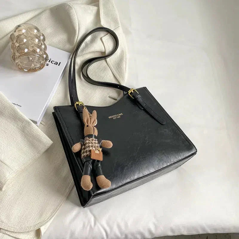 Lena Vintage Shoulder Bag