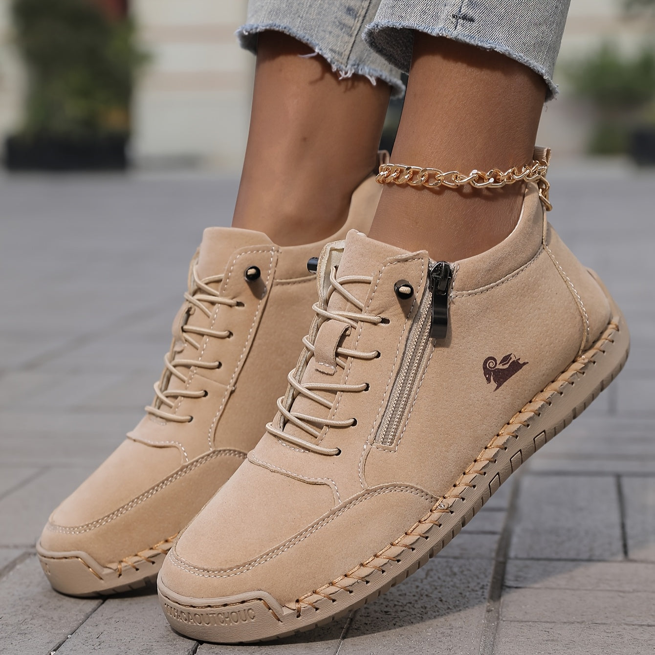 Mila™ – Comfortable Orthopaedic Zip Sneakers