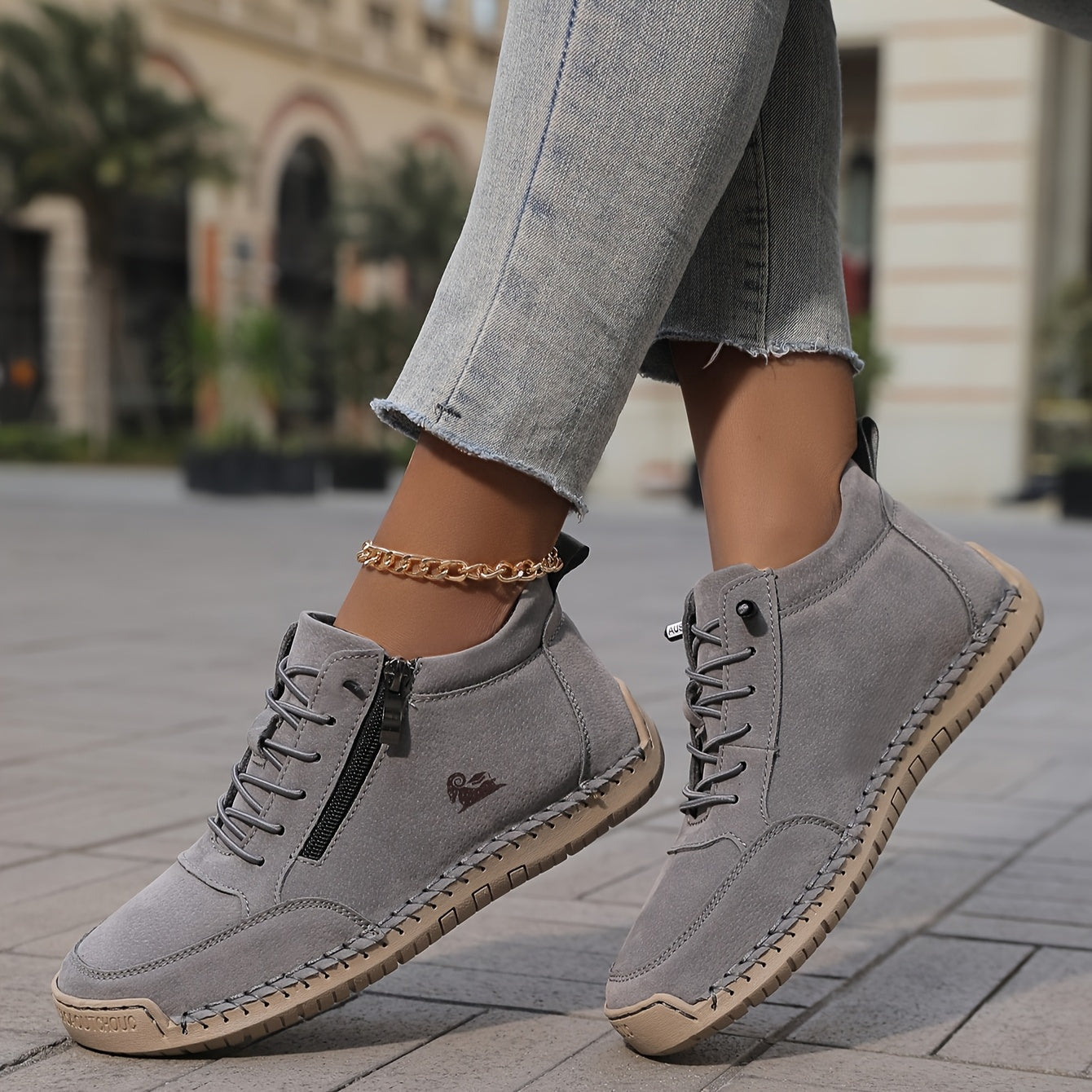 Mila™ – Comfortable Orthopaedic Zip Sneakers
