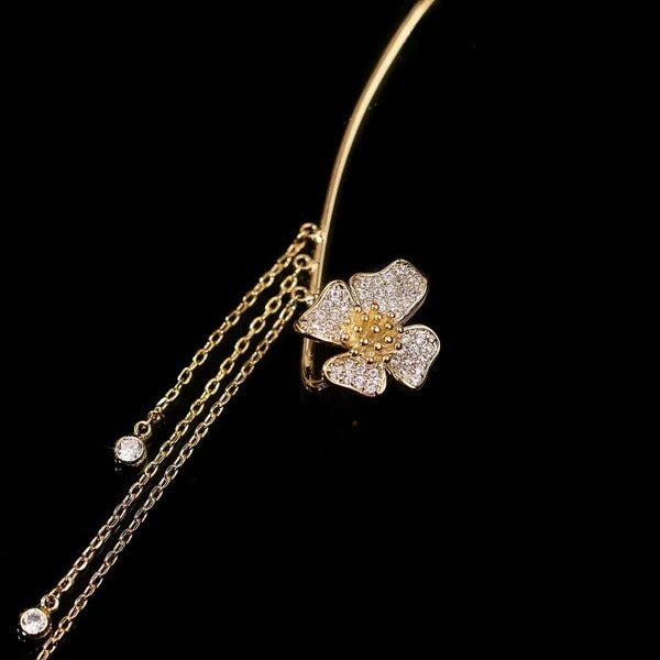 Wendy | Elegant Dangling Butterfly Clip Earrings