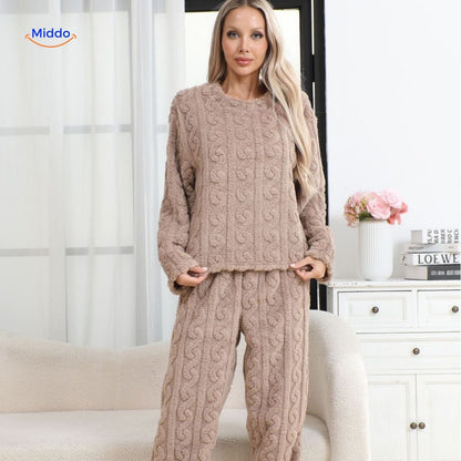 Cable-Knit Pyjama Set | Soft fleece, warm & perfect for cold evenings