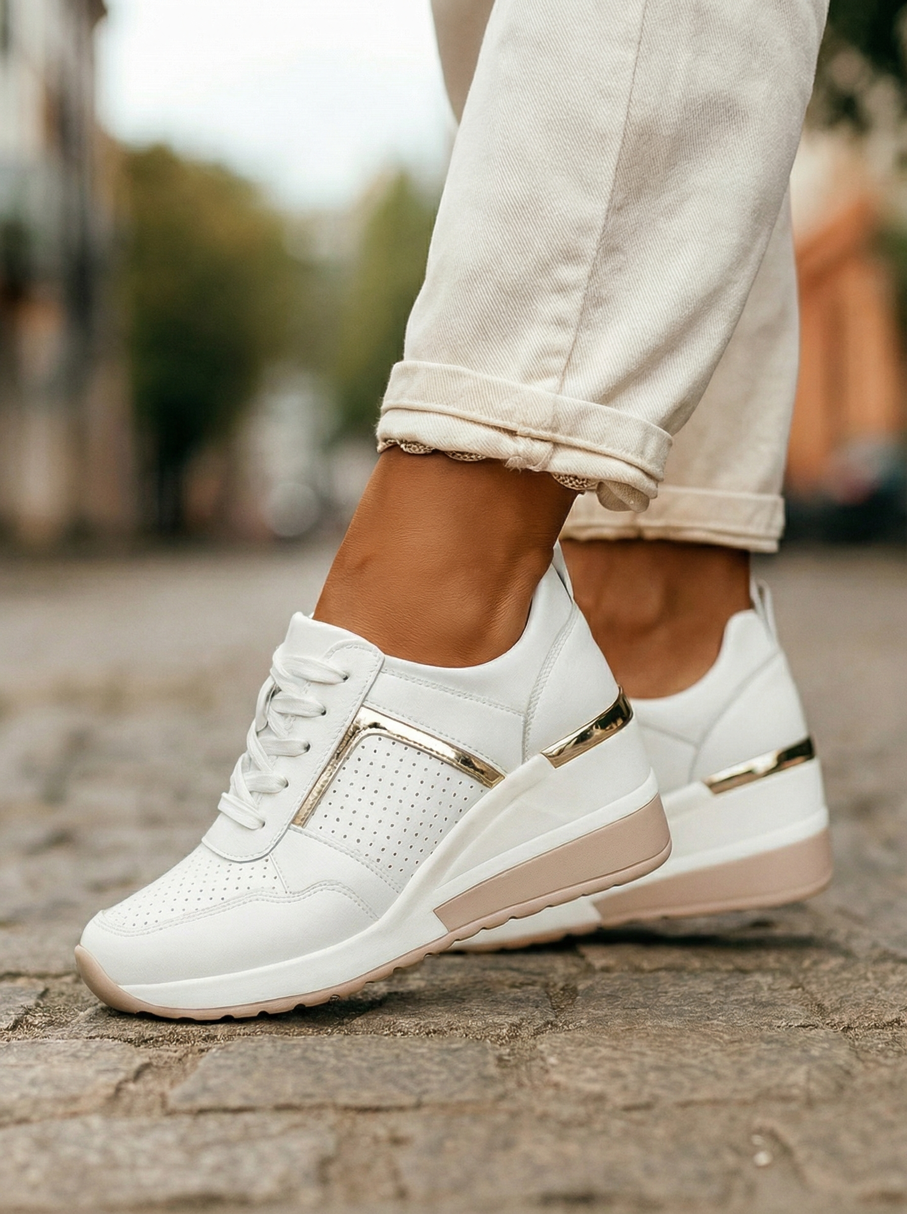 Sila | Comfortable Orthopaedic Shoe