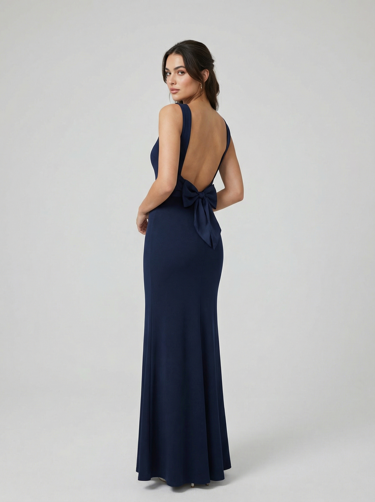 Scoop Neckline Solid Bowknot Backless Maxi Dress