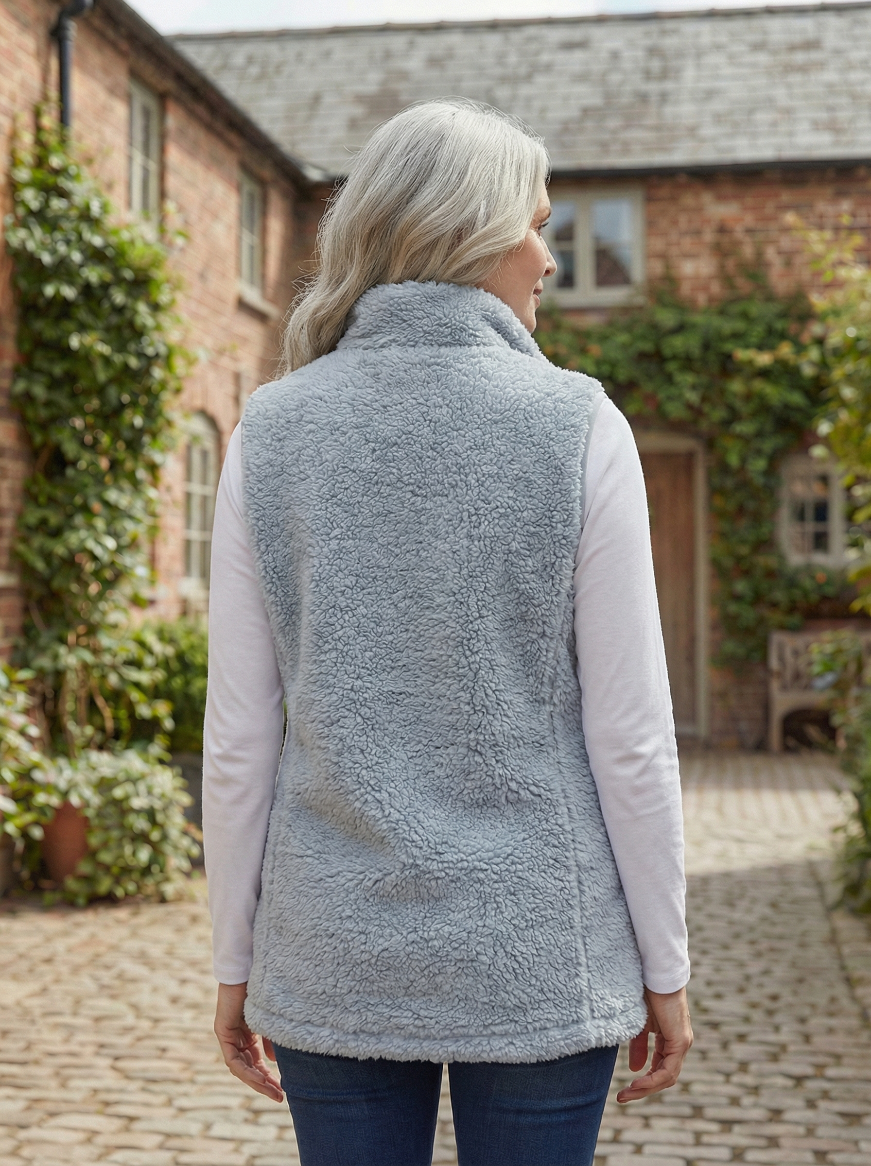 Lisa | Soft Zip Vest